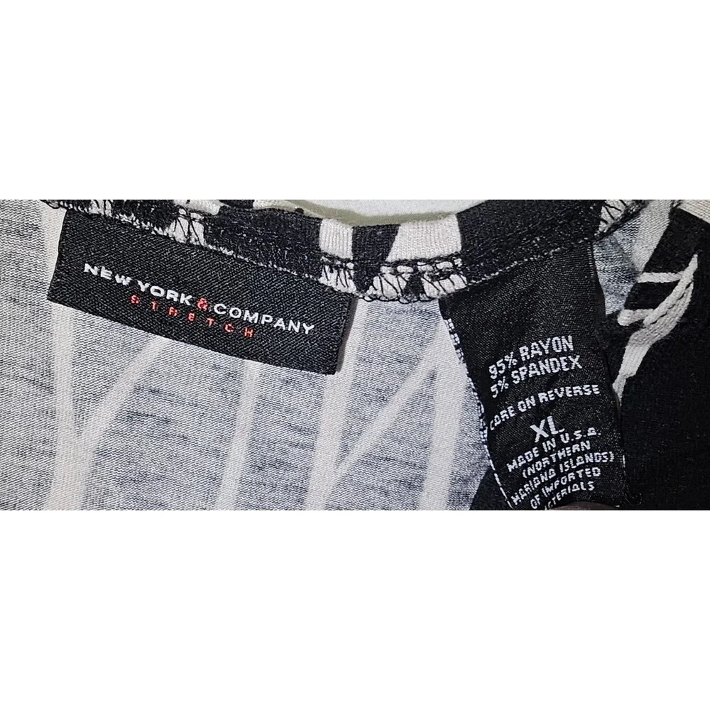 New York and Company Top Zebra Print Vintage XL V-Neck - Picture 3 of 4